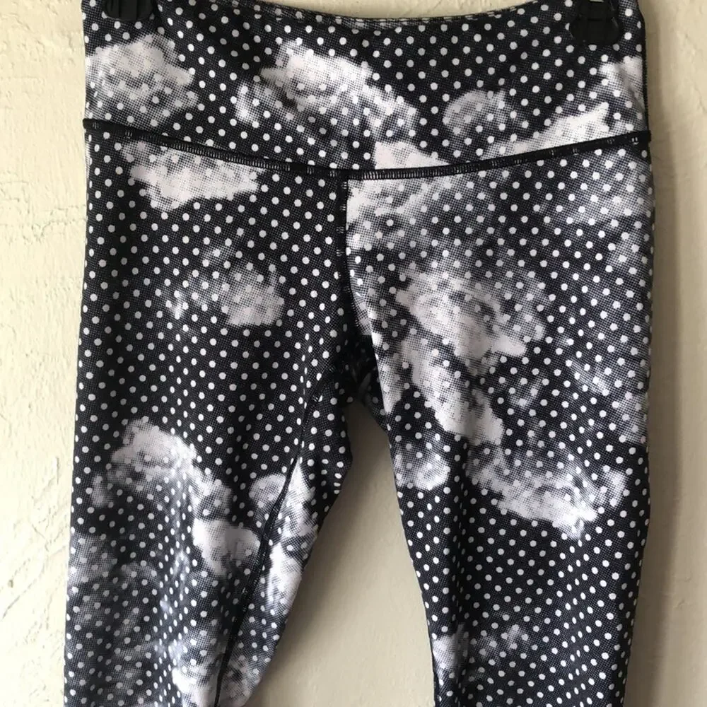 Lululemon polka dot leggings Size 6
